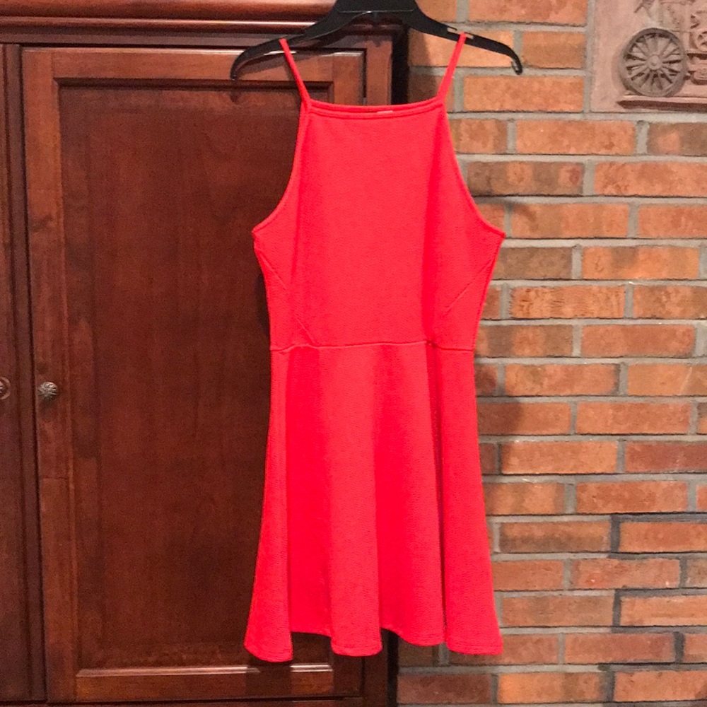 Red Summer dress sleeveless.